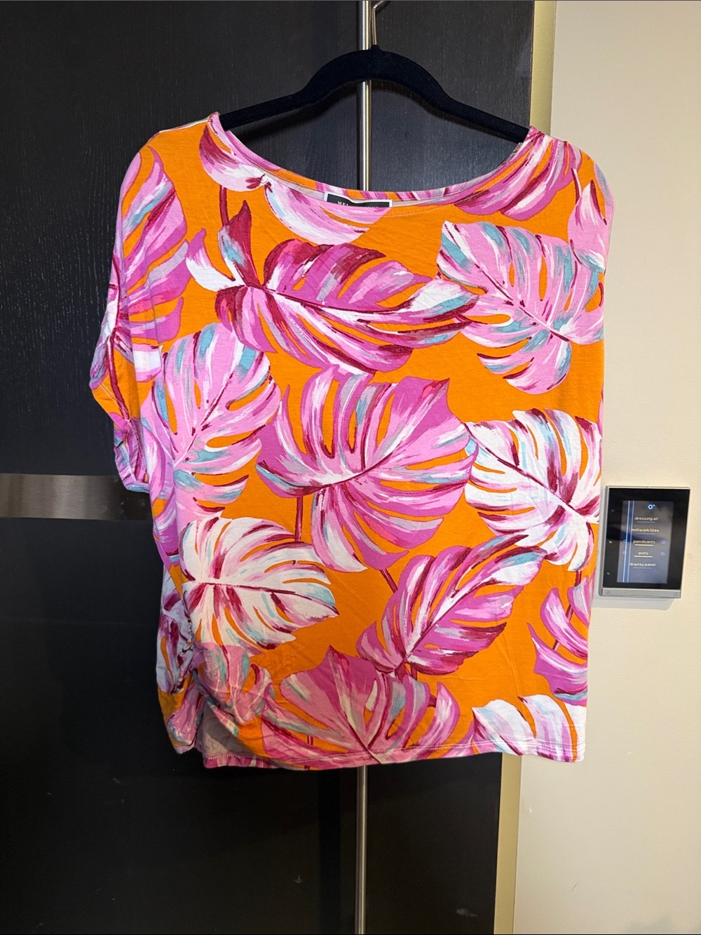 Vibrant Orange Tropical Leaf Short-Sleeve Tunic-Melanie Lyne worn once